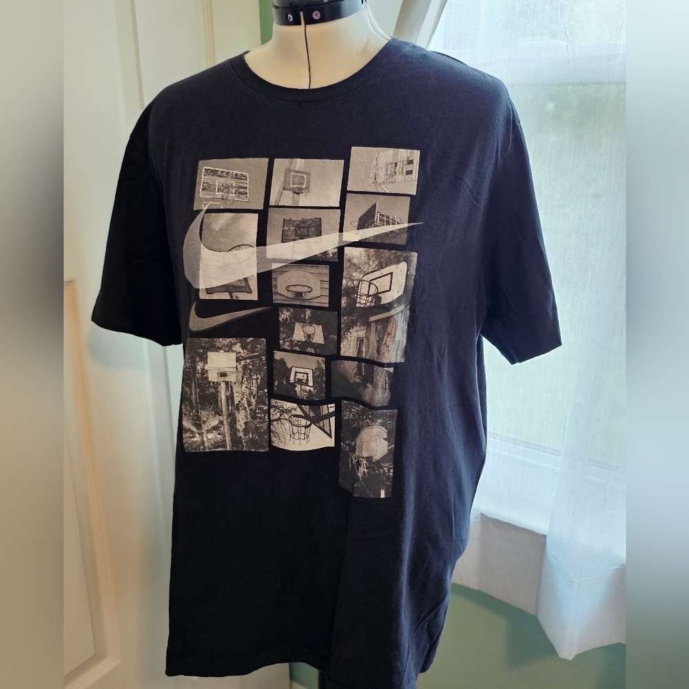 Mens Nike T-shirt Size XL Black, Gray & White Basketball Graphic